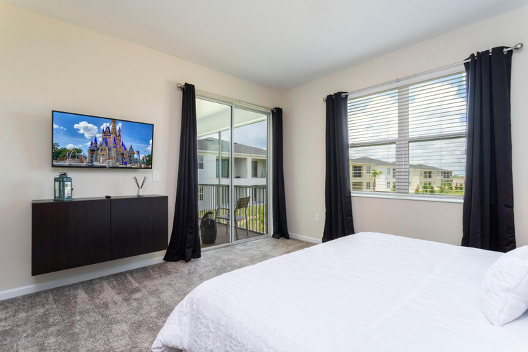 Others 3, 1133 DL - Chic Pet-friendly 3BR Townhome: 8 Guests, Polk