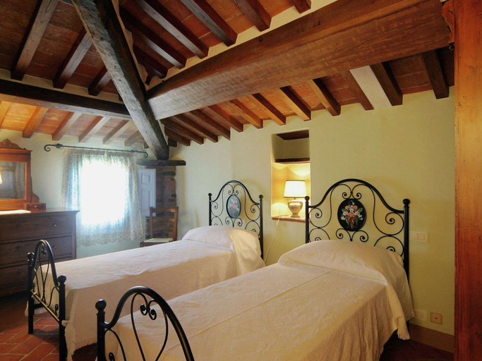 Bedroom 3, Villa in Cortona With Pool & Garden, Arezzo