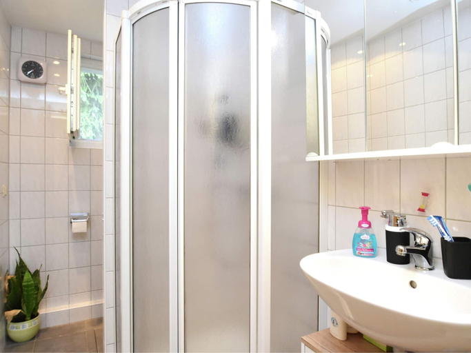 Bathroom, Holiday Home in Gntersberge With Garden, Harz