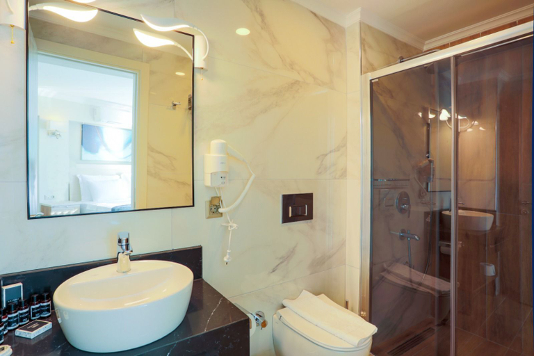 Bathroom 5, Gulluk Yali Boutique Hotel, Milas