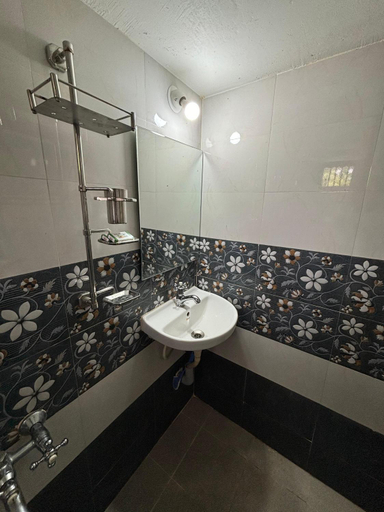 Bathroom 3, Cocogreen Hampi, Koppal