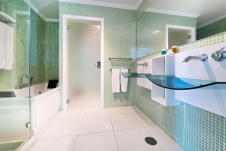 Bathroom 4, Las Villas De Amadores, Las Palmas