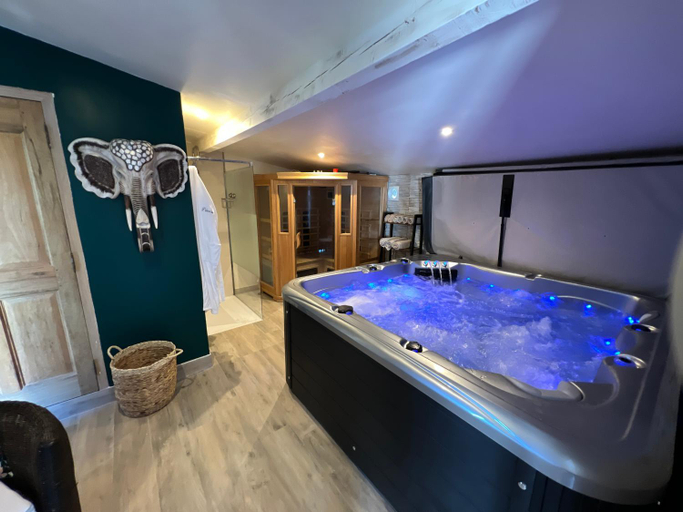 Bathroom, Lecrin chambre d'hote spa, Gard