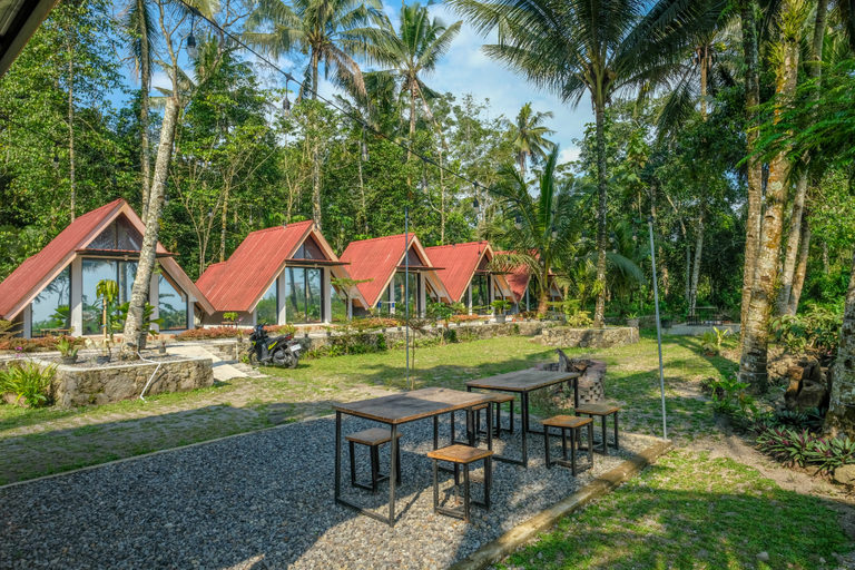 Exterior & Views 2, RedDoorz @ Pondok Palma Villa, Sleman