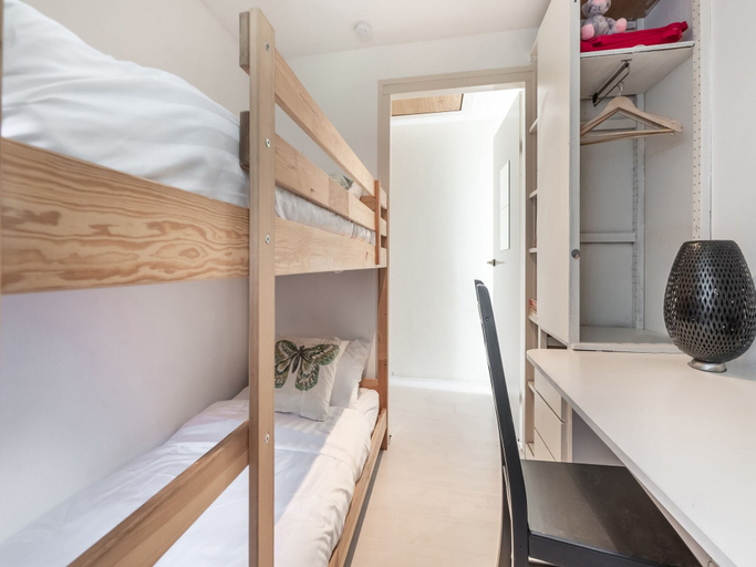 Room 3, Exclusive Villa in Zeewolde With a Terrace, Zeewolde