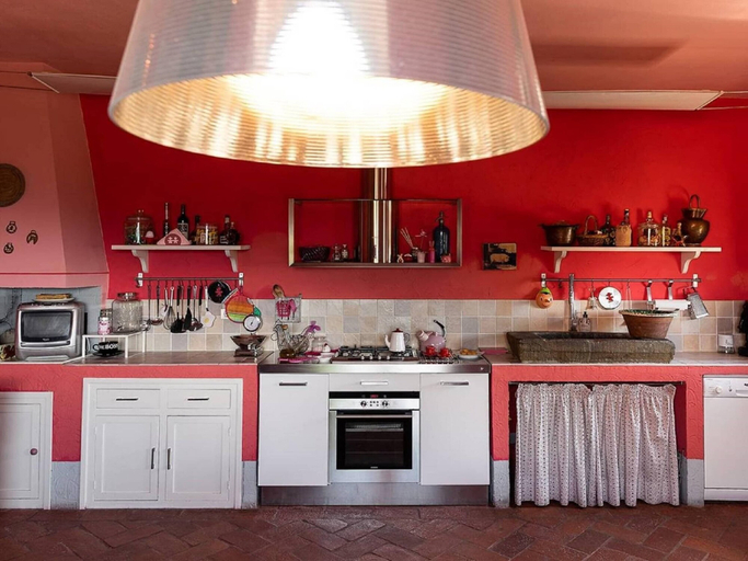 Private kitchen 2, Villa in Montelupo With Private Pool, Florence