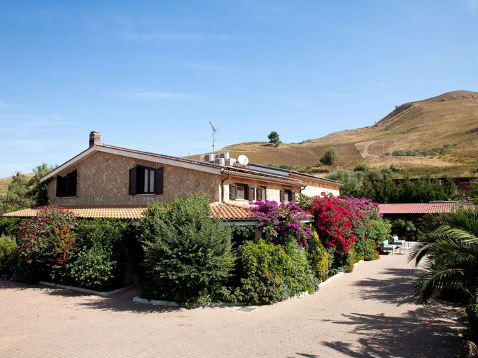 Exterior & Views 2, Villa in Alia With Pool & Olive Views, Palermo
