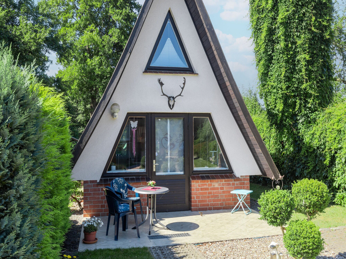 Exterior & Views 1, Charmante Finnhutte mit Garten, Rostock