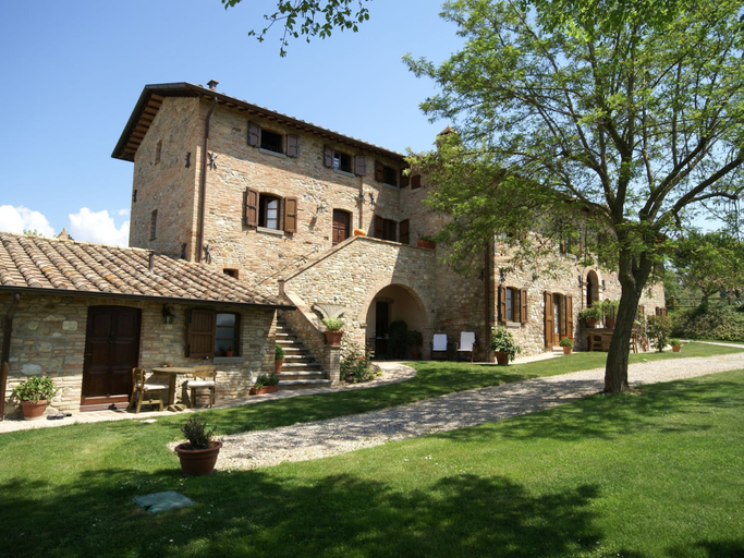 Exterior & Views 2, Holiday Home in Montone with Pool, Perugia