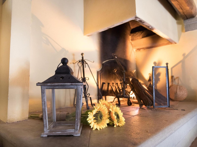 Interior detail 5, Farmhouse in Tuscany With Pool & Near Montecastello, Pisa