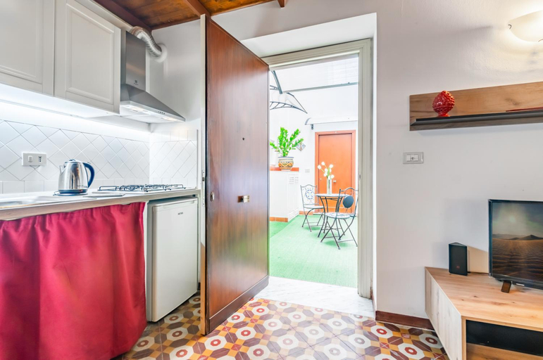 Others 4, GuestHost - The Traveller's House - Palermo Station Apartments, Palermo