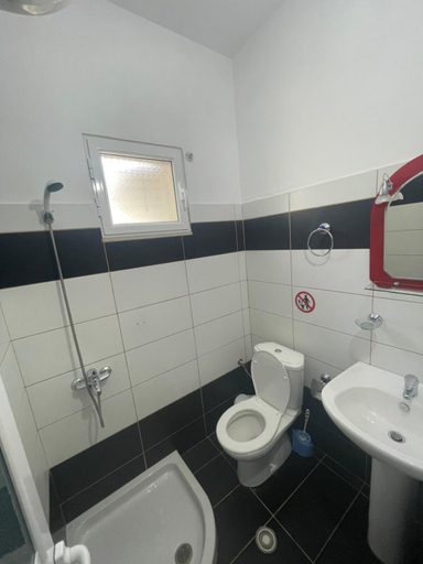 Bathroom 5, Family Garden, Sarandës