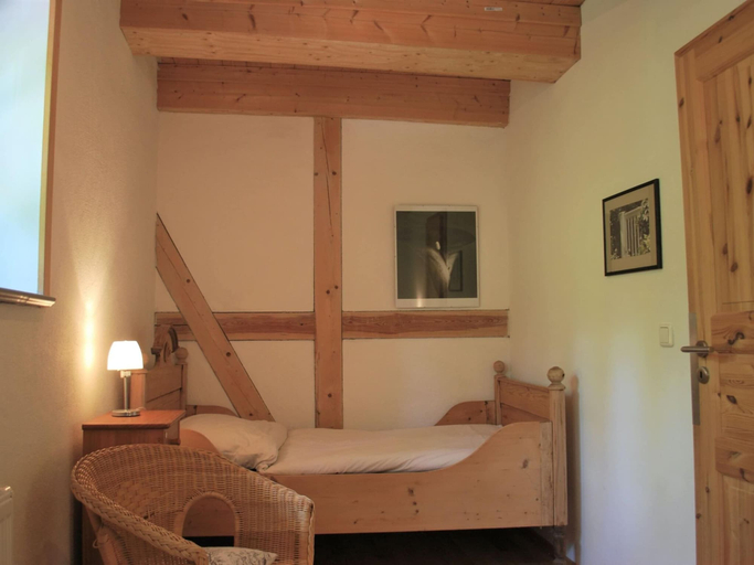 Bedroom 3, Watermill Stay With Garden, Nordhausen
