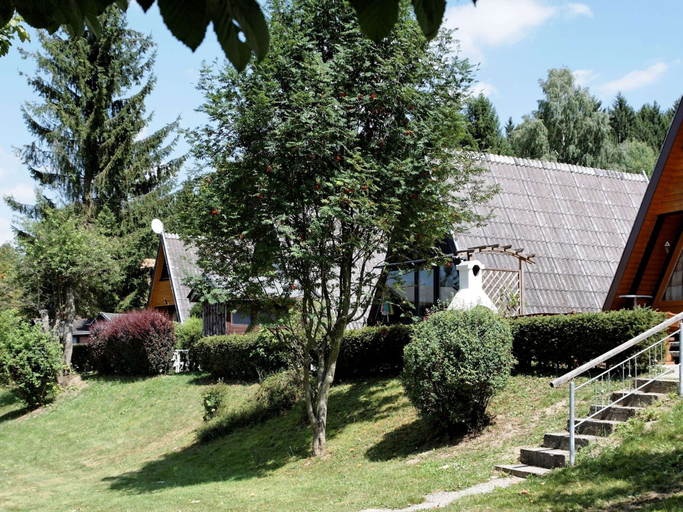Exterior 5, Wooden Chalet with Terrace near Swimming Lake, Freyung-Grafenau