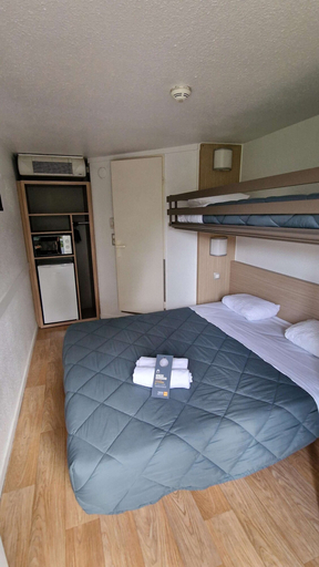 Bedroom 4, Premiere Classe Compiègne - Jaux, Oise