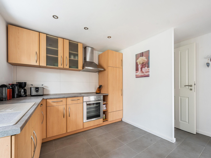 Private kitchen 5, Pretty Holiday Home in Schleiden With Balcony and Barbecue, Euskirchen