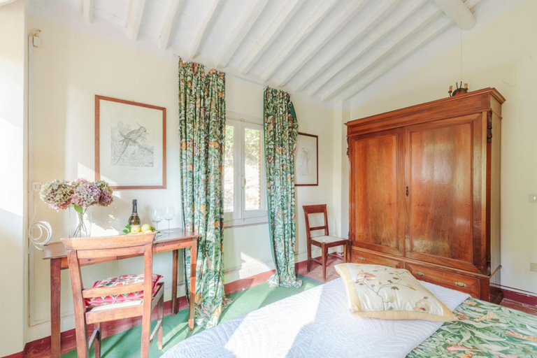 Bedroom 3, Villa Birdsong in Camaiore, Lucca