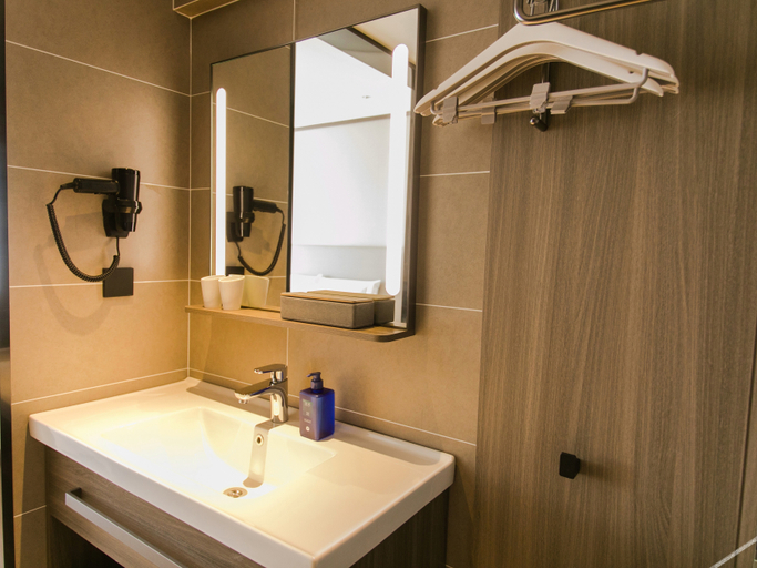 Bathroom 3, Hanting Hotel Hailar 626 Xinhai Oasis, Hulunbuir