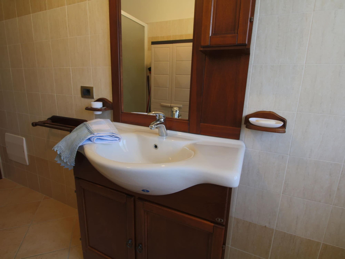 Bathroom 4, Villa in Marche with Pool  Panoramic Views, Pesaro E Urbino