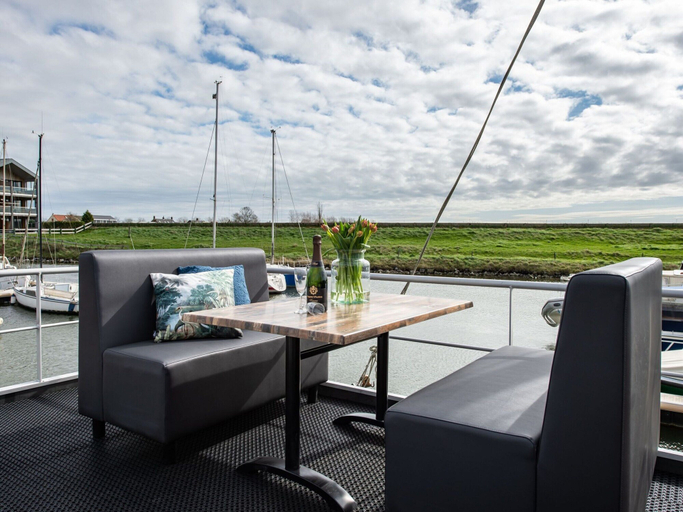 Exterior 4, Waterlodge in Kamperland by Veerse Meer, Noord-Beveland