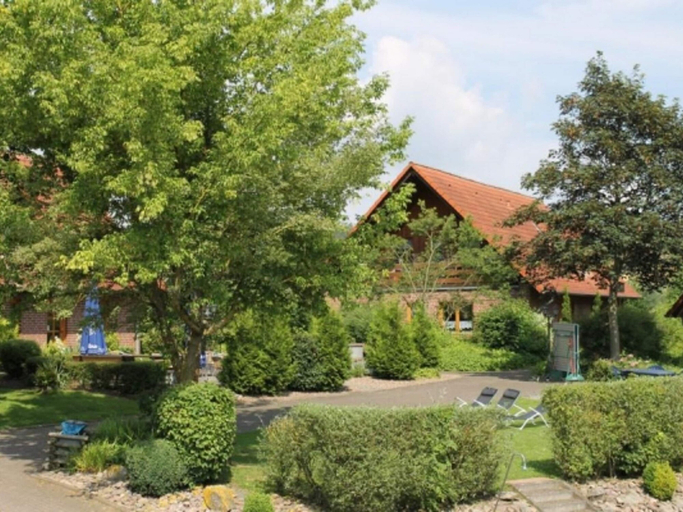 Others 5, Holiday Home in Germany With Terrace, Höxter