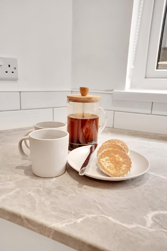 Food & Drinks 4, The Bay Escape -Lovely 3bd house, Cardiff