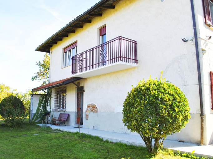 Others 1, Charming Vacation House in Countryside, Asti