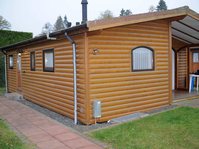 Others 5, Chalet in Gerolstein Near Forest Trails, Vulkaneifel