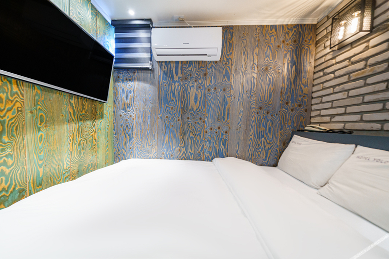 Bedroom 2, Yeongdeungpo HIVE Hotel (formerly Hotel YOLO), Yeongdeungpo