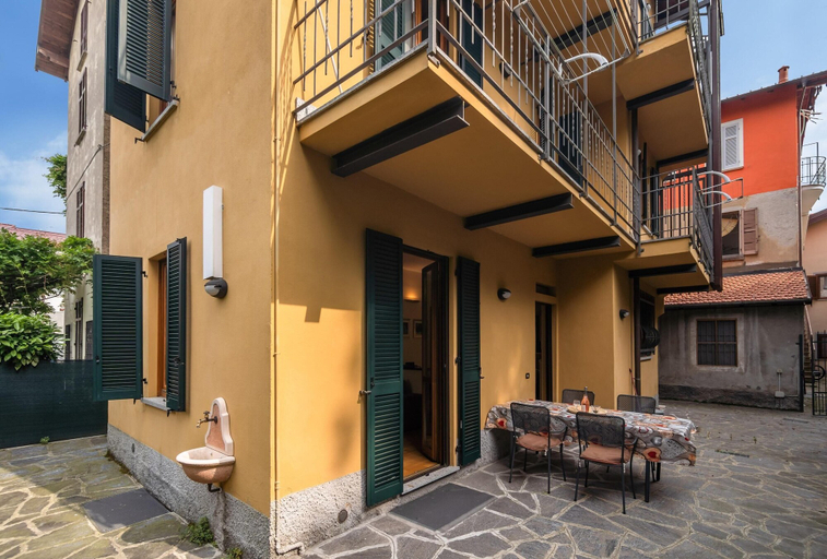 Exterior 4, Belvilla by OYO Casa Cristina Meina Centro 4, Novara