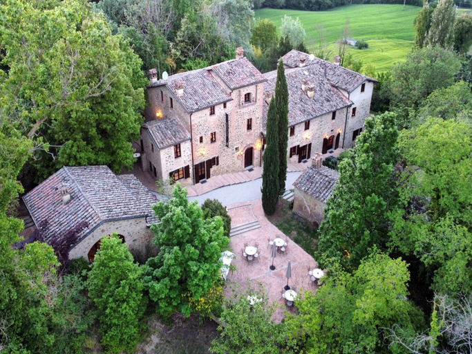 Exterior 5, Charming House in Tuscany With Pool, Perugia