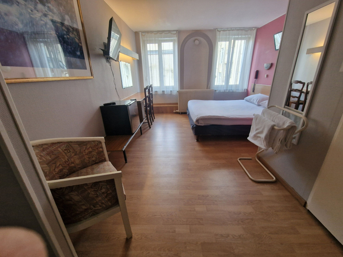 Bedroom 4, Hôtel de l'académie, Meurthe-et-Moselle
