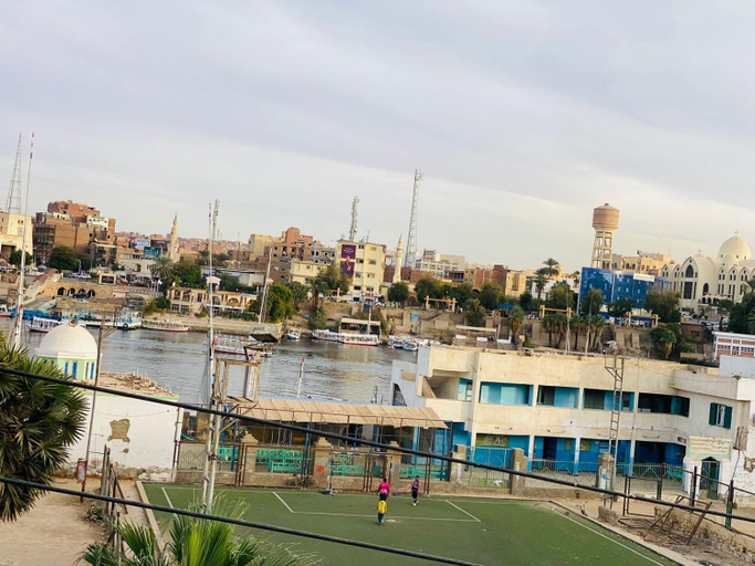 Others 4, SmSm Kato, Aswan