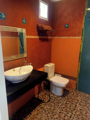 Bathroom 4, Wan DD Resort Kohlarn, Pattaya