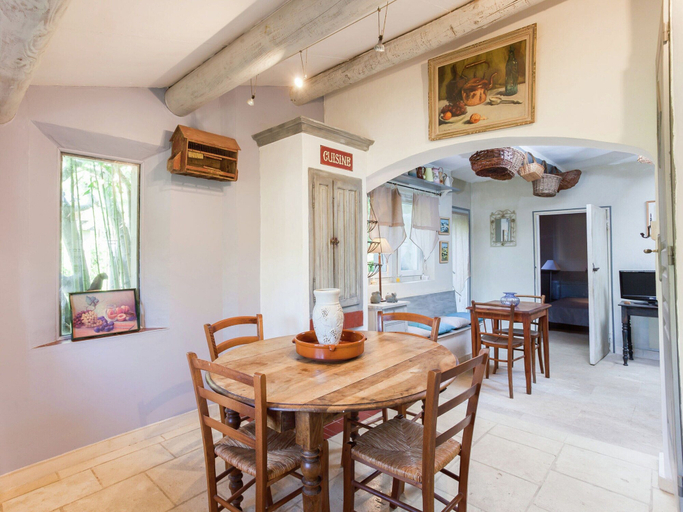 Others 3, Cottage in Oppede amidst Vineyards, Vaucluse