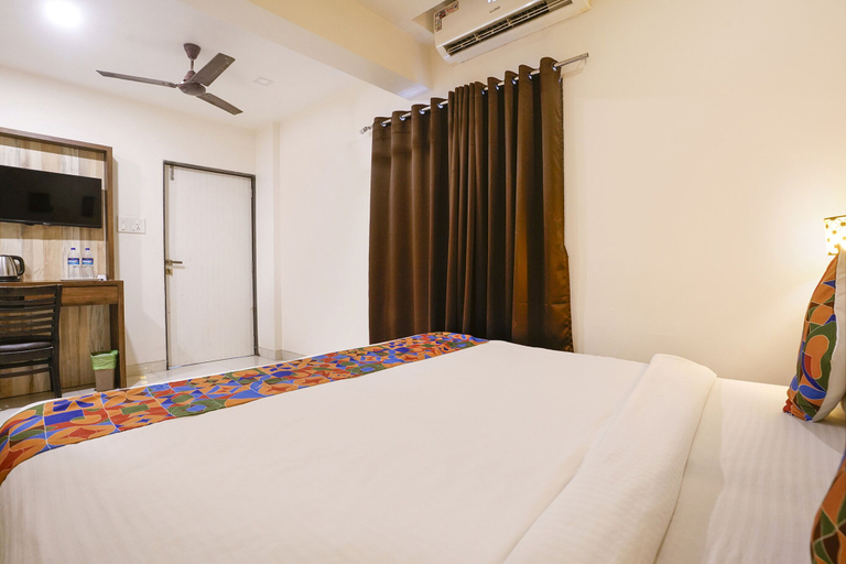 Bedroom 2, Fabhotel Abhisiddhi Residency, Thane