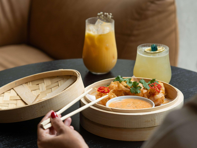 Food & Drinks 23
