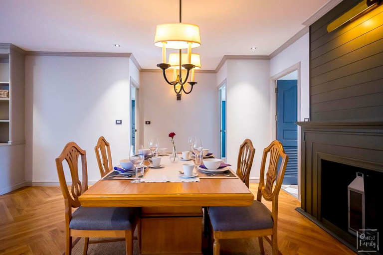 Dining Room 21