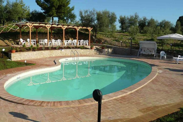 Pool 4, Rustic Holiday Home in Corciano With Swimming Pool, Perugia