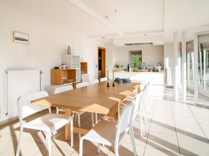 Food & Drinks 4, Luxurious villa with pool and sauna, and very suitable for culinary workshops!, Liège