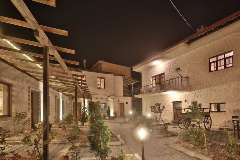 Front of property - evening or night 5, Days Inn Cappadocia, Nevşehir