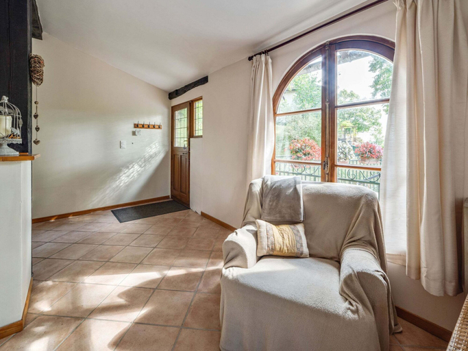 Living room 4, Pleasant Holiday Home in Touffailles With Sauna, Tarn-et-Garonne