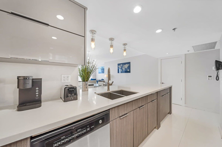 Room 3, Azure Skies High Floor, Miami-Dade