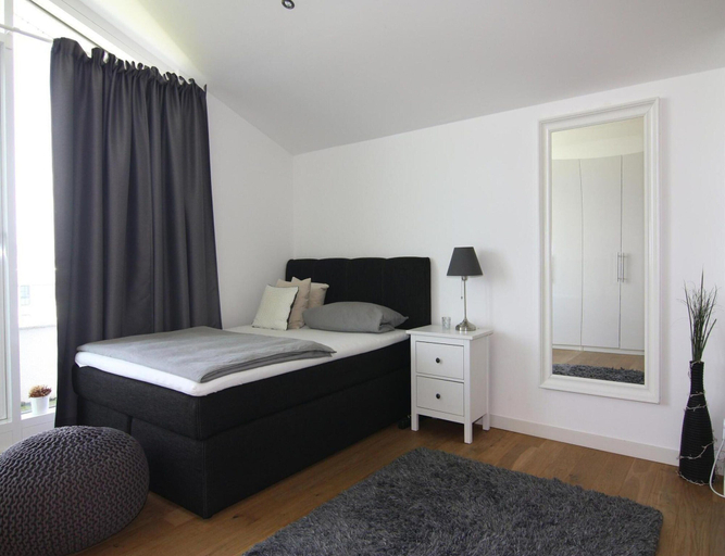 Bedroom 2, Apartment House Calmsailing, Borgerende, Rostock