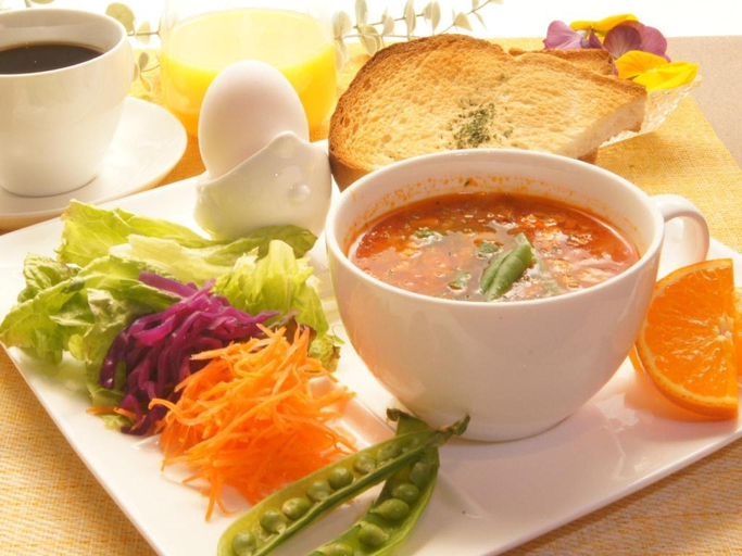 Food & Drinks 15