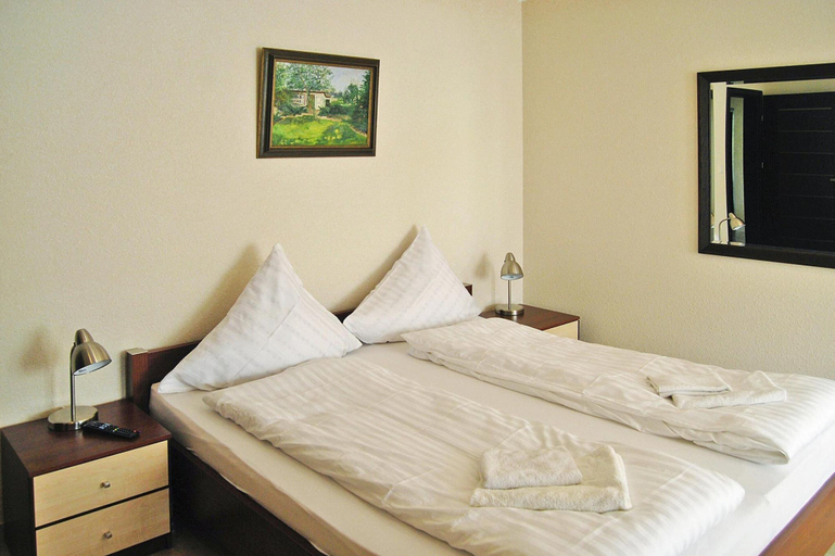 Bedroom 3, Terraced House With Pool and Sauna, Sieciemin, Sławno