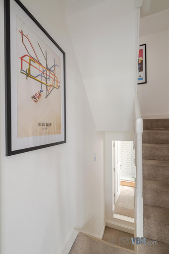 Others 5, 193VBR with shared bathrooms, London