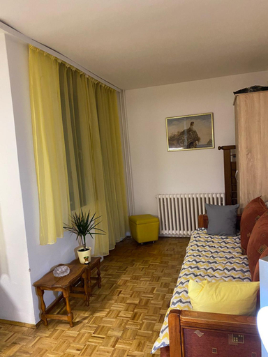 Others 5, Stay4day, Belgrade