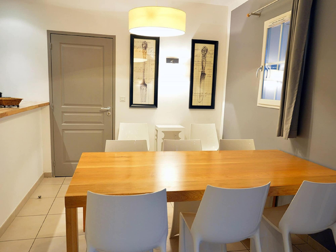 Private kitchen 5, Luxury Provencal Villa With AC, in Charming Luberon Region, Vaucluse