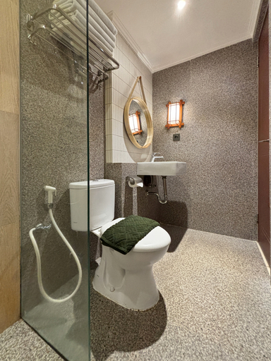 Bathroom 11